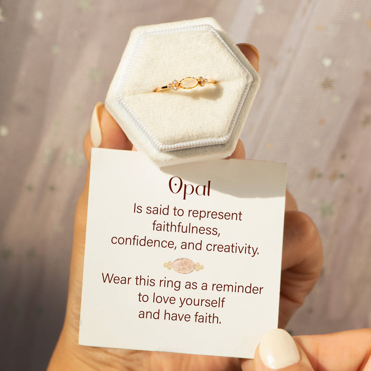 Great wedding card messages to impress the newlyweds - Legit.ng